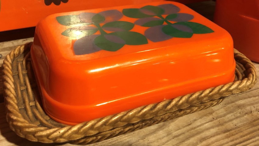 Butter dish