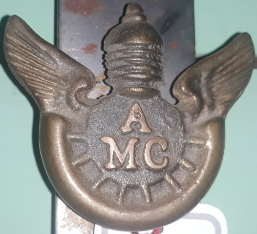 Badge AMC rose